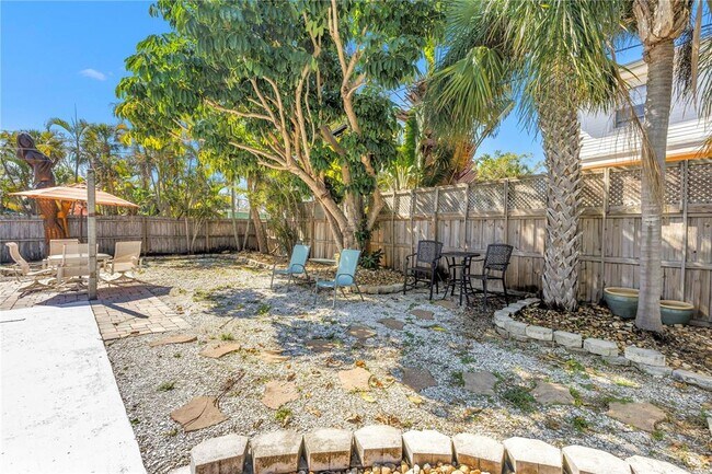 Building Photo - 6892 Gulf Winds Dr