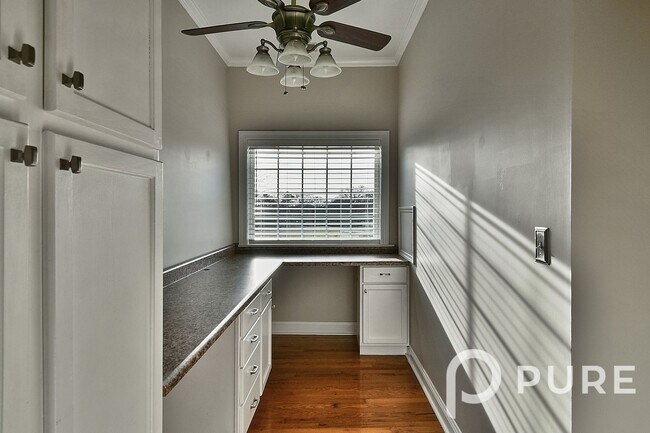 Building Photo - 5674 Duncan Rd