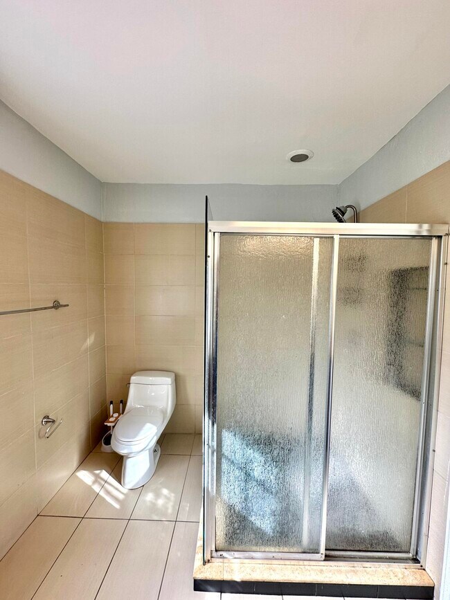 Building Photo - 101 C St