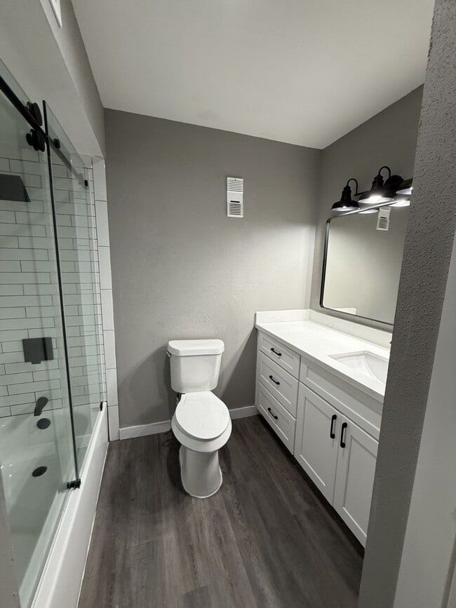 Building Photo - 3300 Pebblebrook Dr