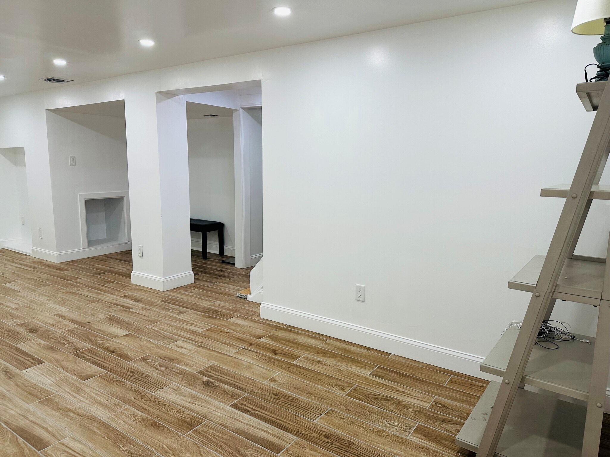 Basement - 11 Raymond Pl