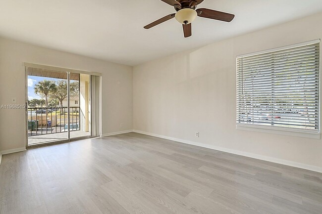 Building Photo - 6327 Chasewood Dr