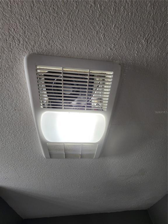 Building Photo - 1215 Skyview Blvd