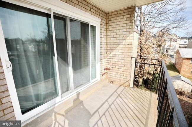 Building Photo - 5106 F St SE