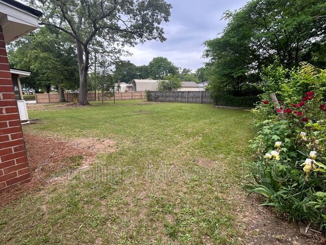 Building Photo - 203 Brushy Creek Rd