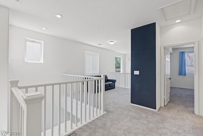 Building Photo - 9315 Quiet Mist Ct