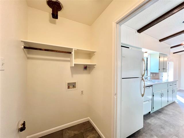 Building Photo - 1456 Sherrye Dr