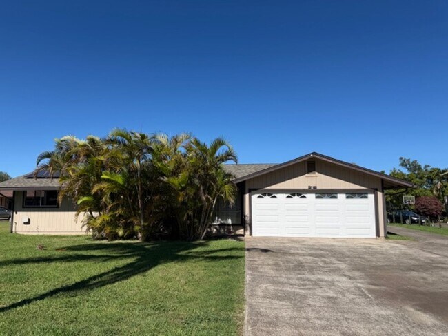 Building Photo - 75 Kaupea St