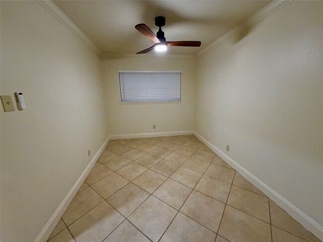 Building Photo - 2812 Wichita St