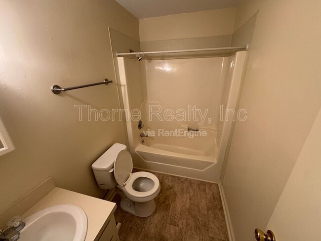 Building Photo - 312 Sharpe Rd