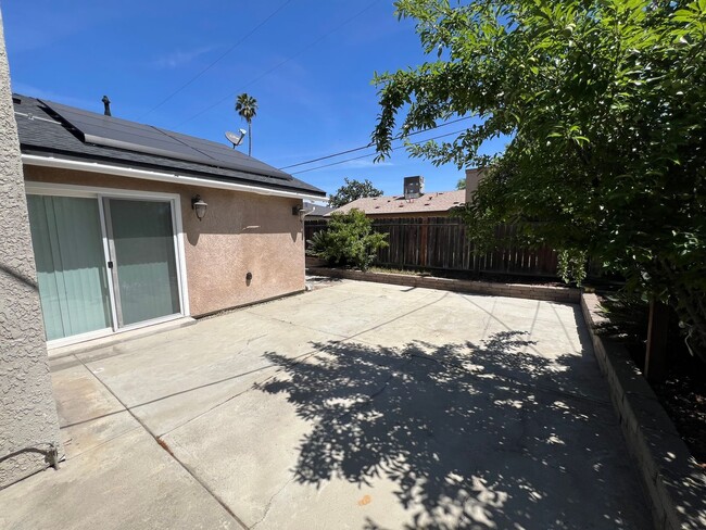 Building Photo - 3818 N Cheryl Ave