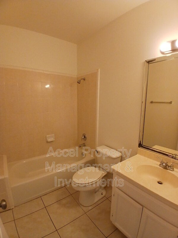 Building Photo - 128 San Jacinto St