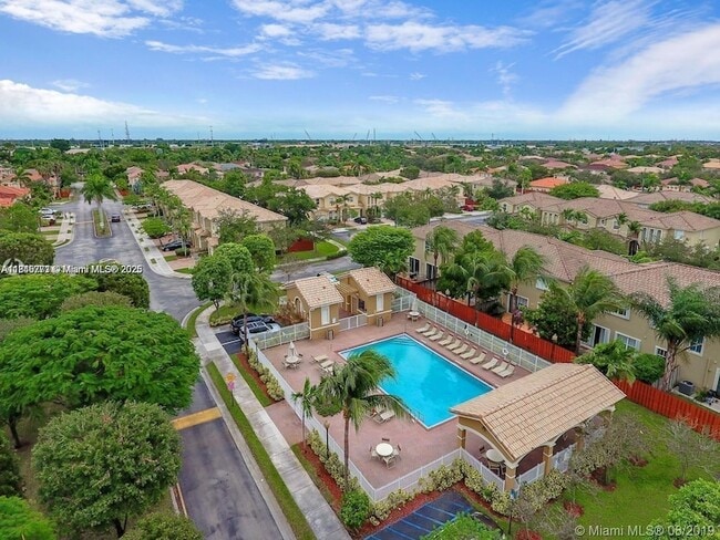 Building Photo - 12281 SW 121st Terrace