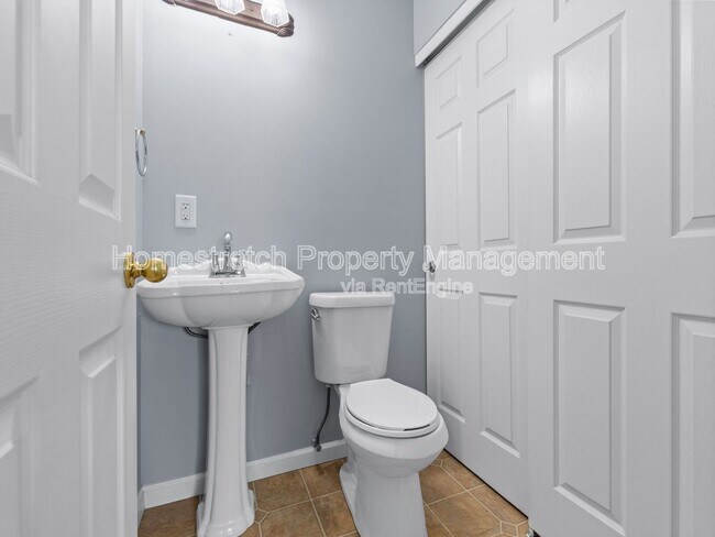 Building Photo - 16 Saali Dr