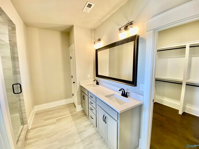 Building Photo - 343 Hay Rake Dr