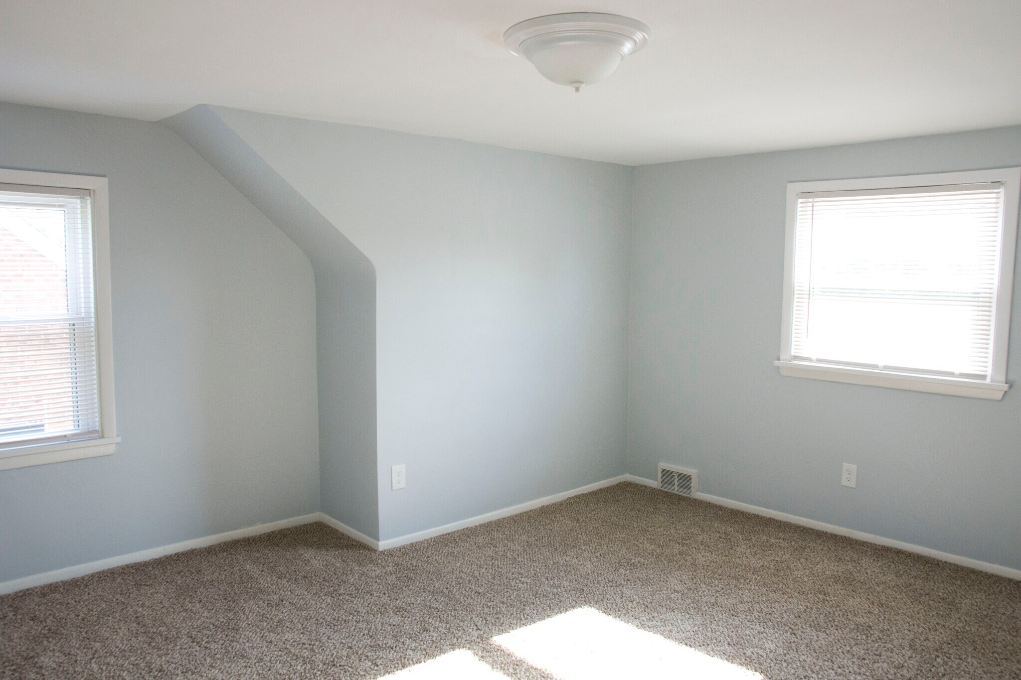 Building Photo - 1242 Genesee Ave