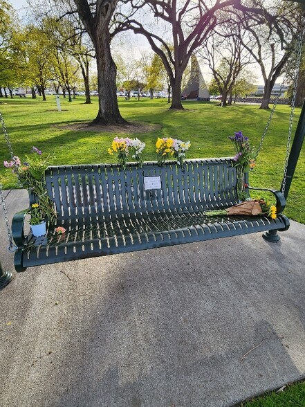 Building Photo - 710 Catskill St