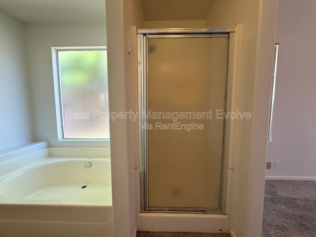 Building Photo - 4260 E Rosemonte Dr