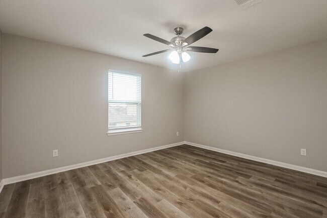 Building Photo - 9423 Calm Amber Dr