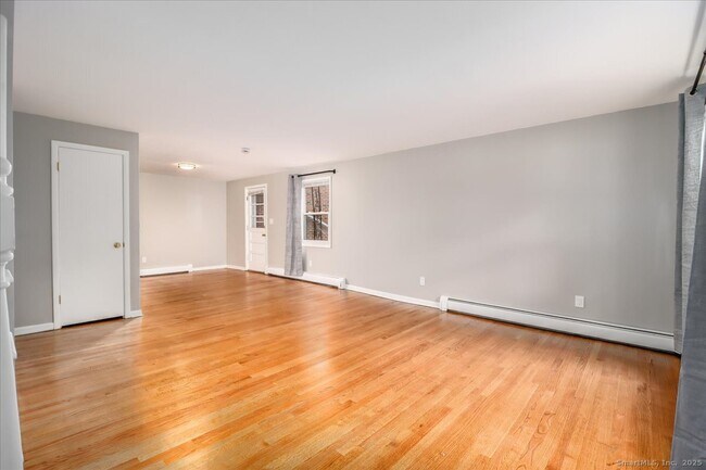 Building Photo - 115 Kensington Ave