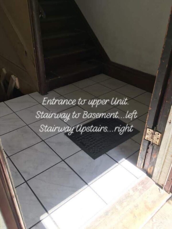 Building Photo - 236 W Broadway St