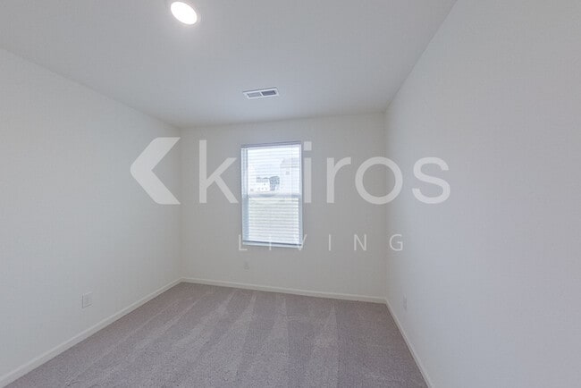 Building Photo - 7016 Moss Creek Way