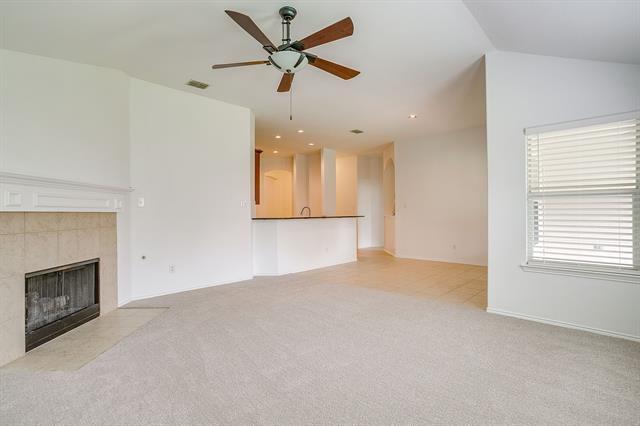 Building Photo - 15712 Landing Creek Ln