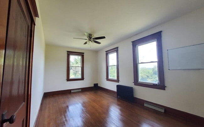 Building Photo - 351 Harriman Heights Rd