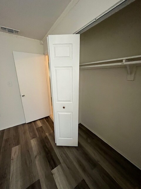 Building Photo - 3504 Beneva Rd