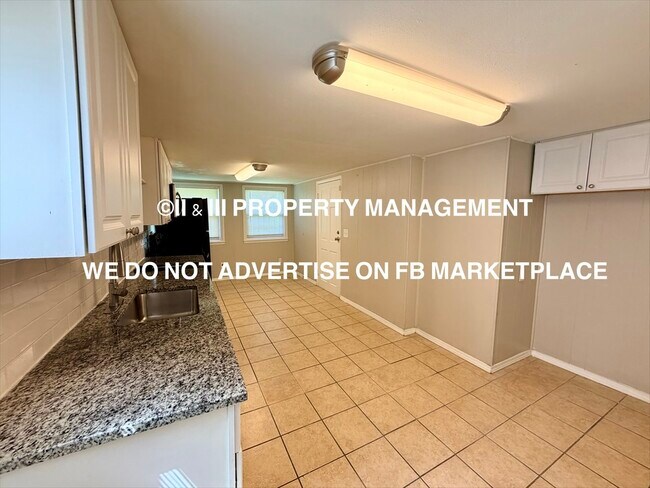 Building Photo - 3032 Elmwood Ave