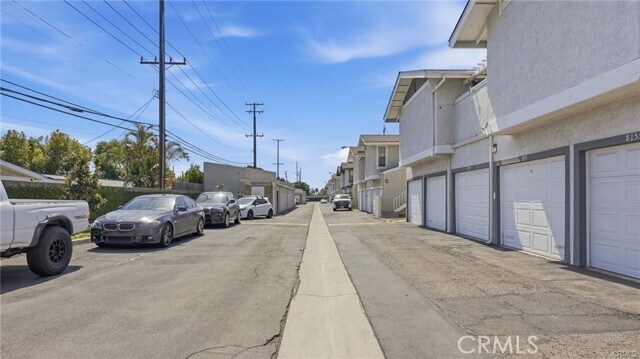 Building Photo - 8155 Woodland Dr