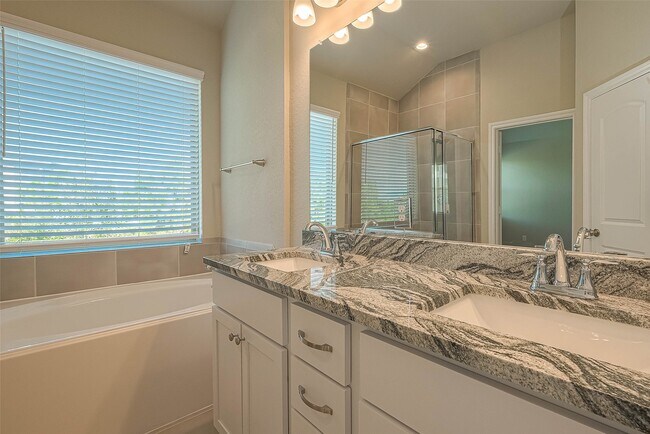 Building Photo - 16111 Northern Cardinal Ln