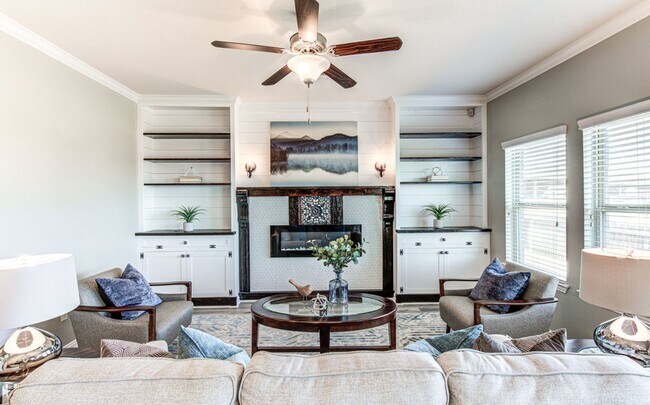 Building Photo - 508 Nogales Ln