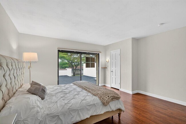 Building Photo - 8896 SW 62nd Terrace