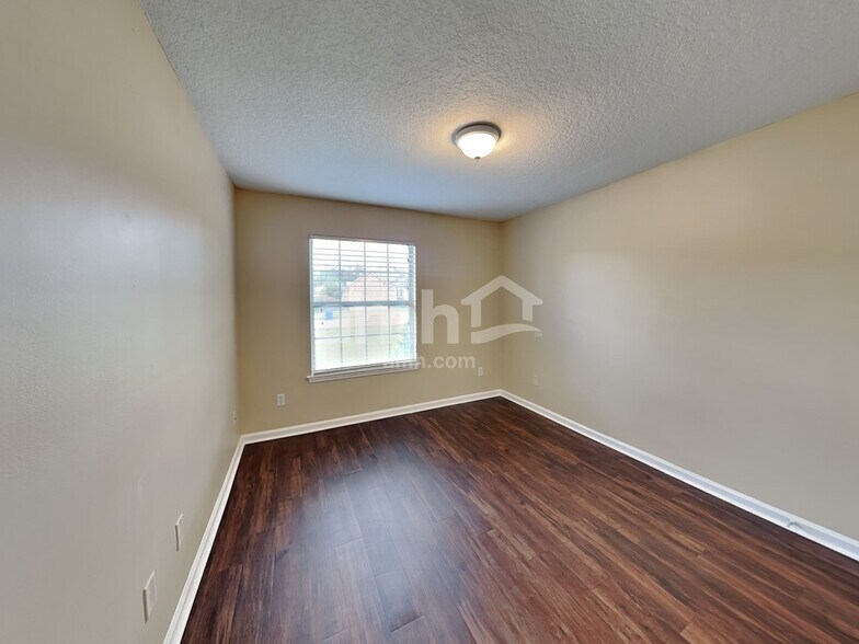 Building Photo - 254 John's Creek Pkwy