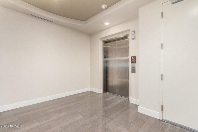 Building Photo - 3801 N Goldwater Blvd