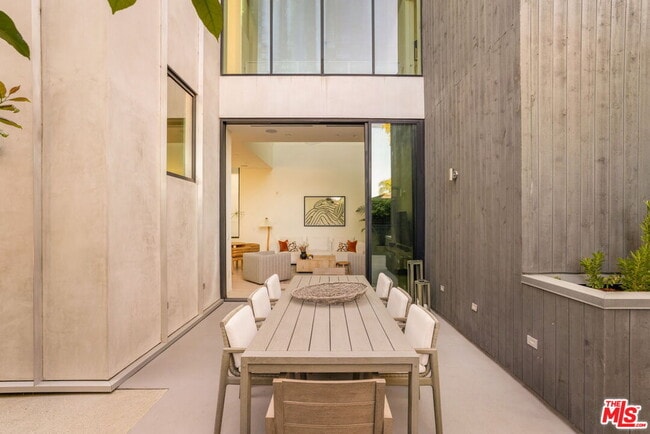 Building Photo - 4118 Wade St