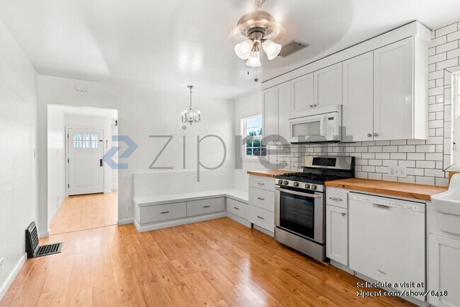 Building Photo - 1463 Jackson St