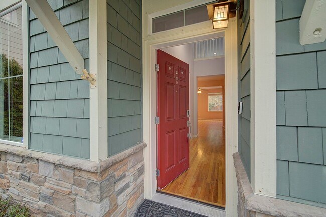 Building Photo - 3Bd/2.5Ba Redmond House