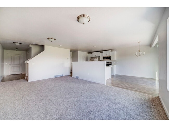 Building Photo - 539 W 1520 S