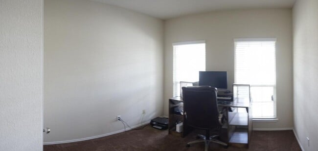 Building Photo - 6302 Cool Creek Dr