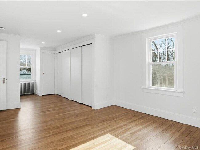 Building Photo - 12 Summit Blvd