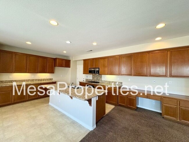 Building Photo - 11845 Elliot Way
