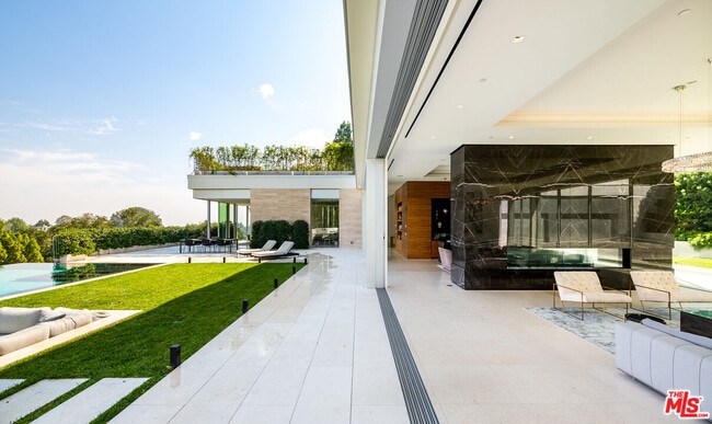 Building Photo - 642 Perugia Way