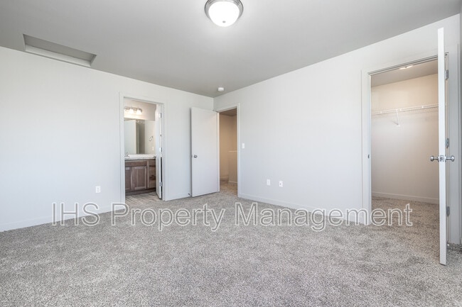 Building Photo - 513 Whitefish Ln