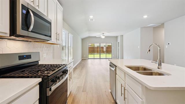 Building Photo - 821 Sunflower Rd