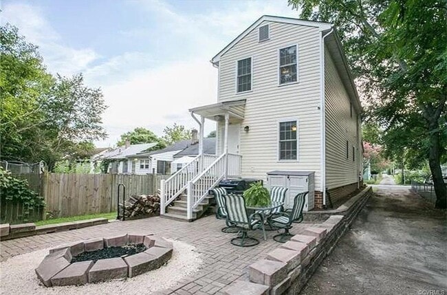 Building Photo - 1107 Sumpter St