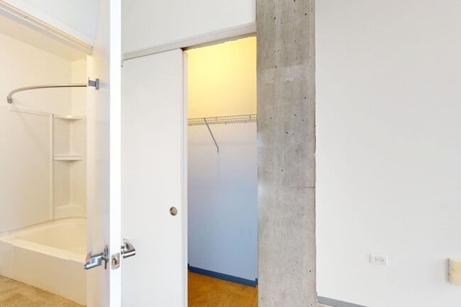 Floorplan - Vue 53