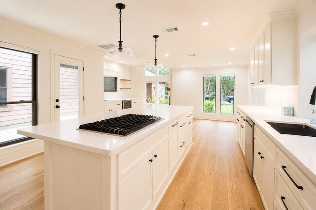 Building Photo - 15 Mallard Glen Pl