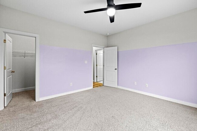 Building Photo - Beautiful home in great neighborhood!